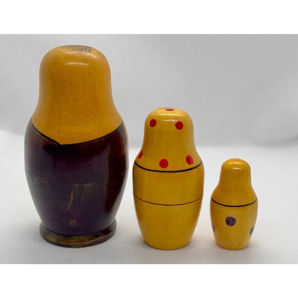 Vintage USSR Matryoshka Small Nesting Dolls (Set of 3) - Picture 8 of 15